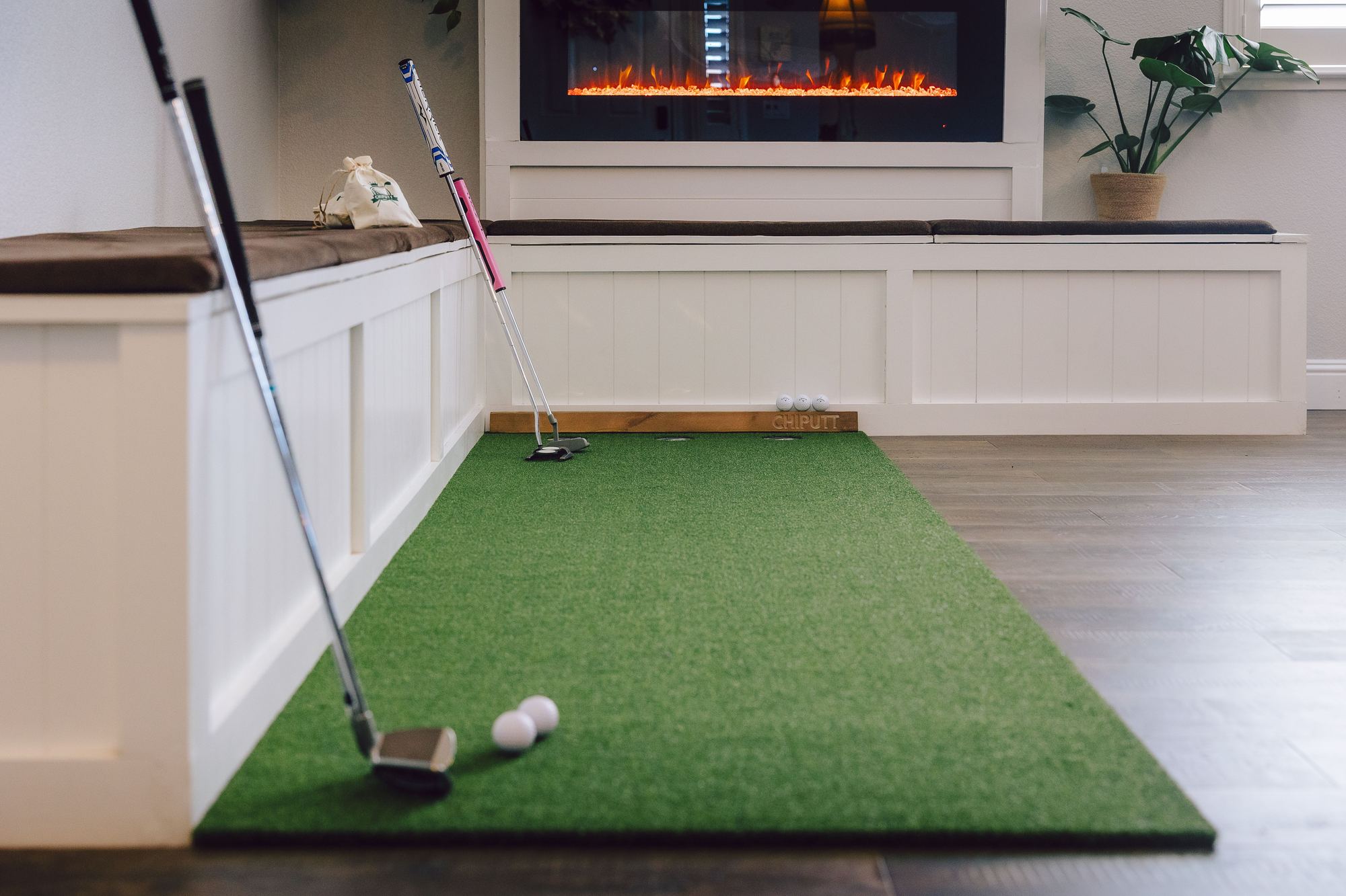Indoor putting green mat
