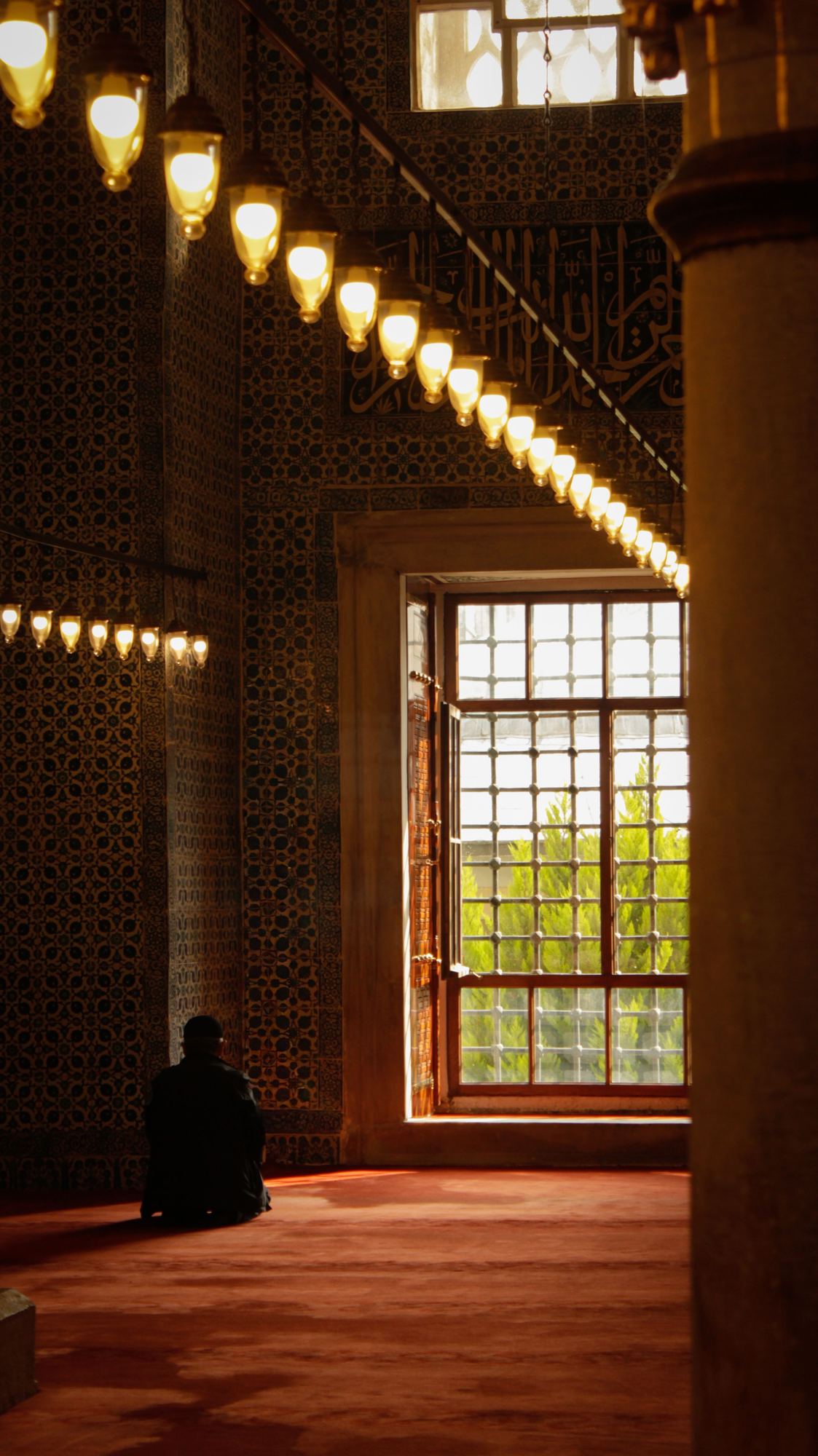 Sourcing — ornate mosque interior detail